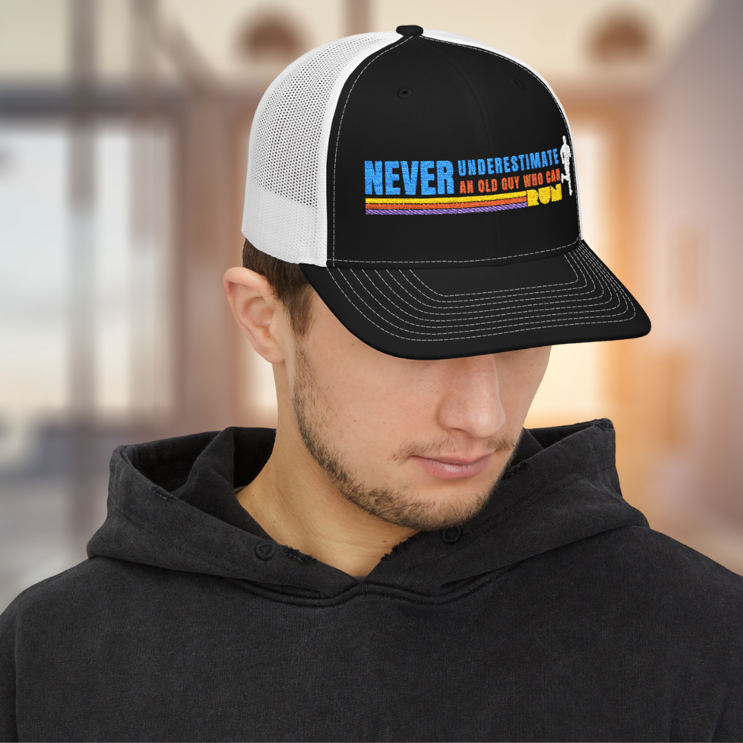 Running Hat: Never Underestimate an Old Guy Who Can Run Embroidered Snapback Cap