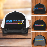 Running Hat: Never Underestimate an Old Guy Who Can Run Embroidered Snapback Cap
